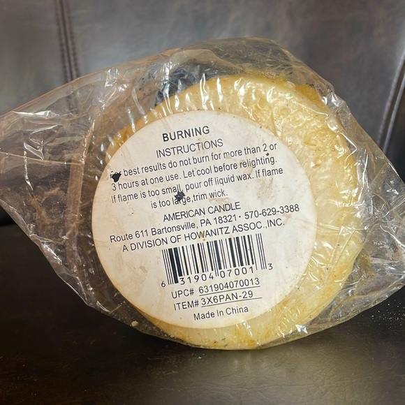 Artisan Panda Candle - Picture 3 of 4